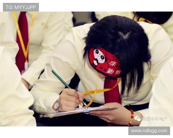 成都排球队的力量变革引发热议展现团队精神与竞技实力的双重提升