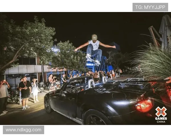 西安滑板队在极限运动嘉年华积分榜中以100分稳居第一名