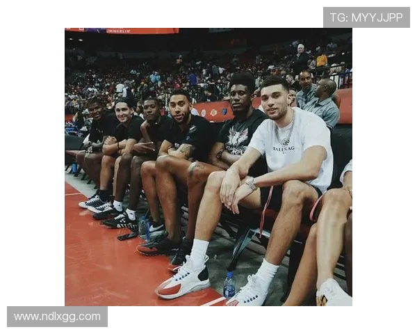 扎克拉文的篮球之路从天赋少年到全明星球员的成长历程 扎克拉文的篮球之路从天赋少年到全明星球员的成长历程